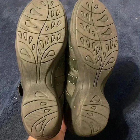 White Mountain Dress Shoes - Picture 4 of 5